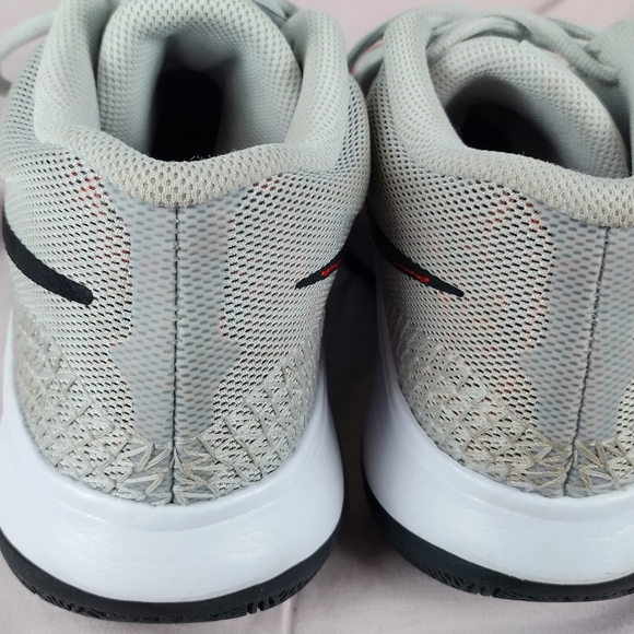 Nike Kyrie Irving Flytrap 6 Mens Size 7.5 Basketball Athletic Shoes (DM1125-002) - Picture 4 of 12